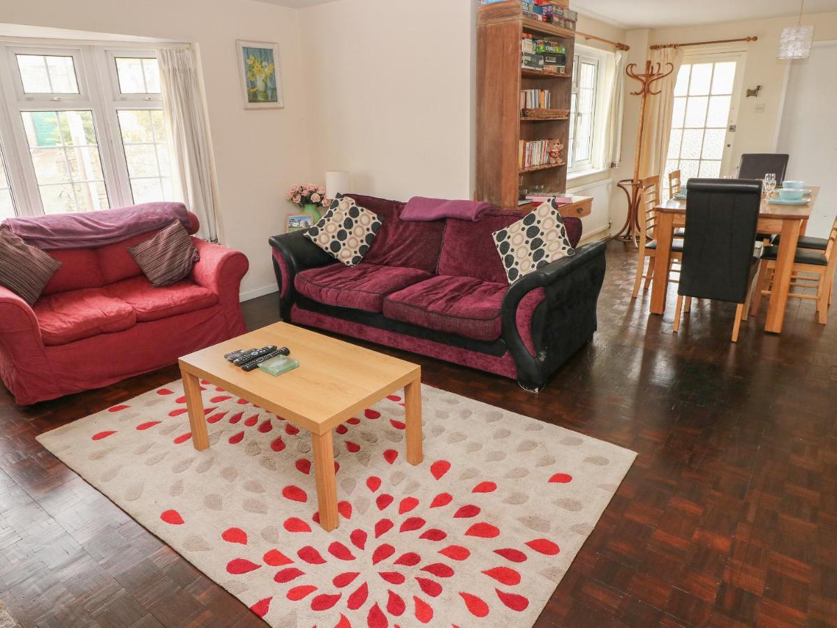 The Old Bakehouse Holiday home Llantwit Major