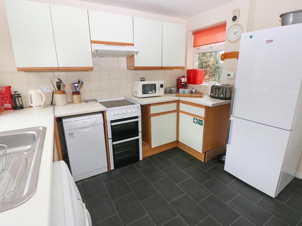 The Old Bakehouse Holiday home Llantwit Major